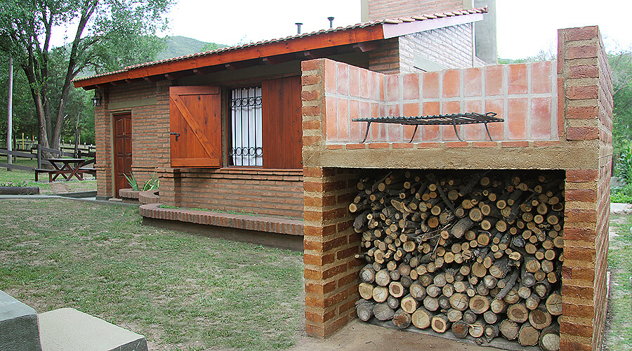 Asador de ladrillo tradicional
